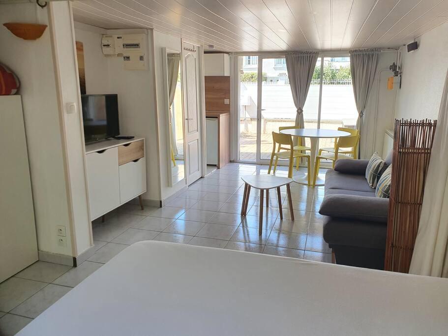 Logement Amboise Centre Avec Terrasse Privee Kültér fotó