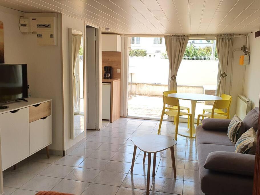 Logement Amboise Centre Avec Terrasse Privee Kültér fotó