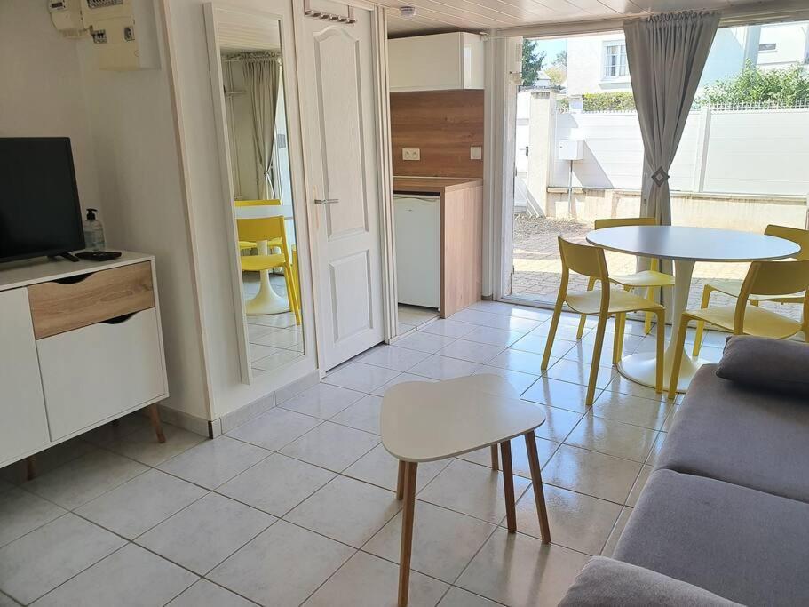 Logement Amboise Centre Avec Terrasse Privee Kültér fotó